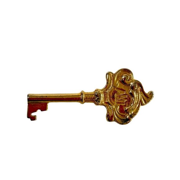 Anne Klein II Goldtone Skeleton Key Brooch Pin 2.75" - Picture 5 of 5